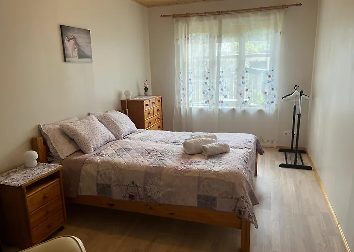 Papli Near The 페르누